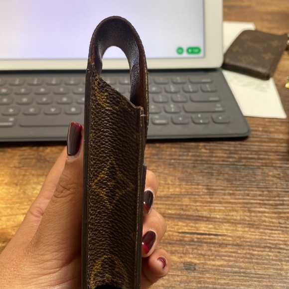 Louis Vuitton monogram card makeup lipstick tech accessory holder case - Picture 3 of 6